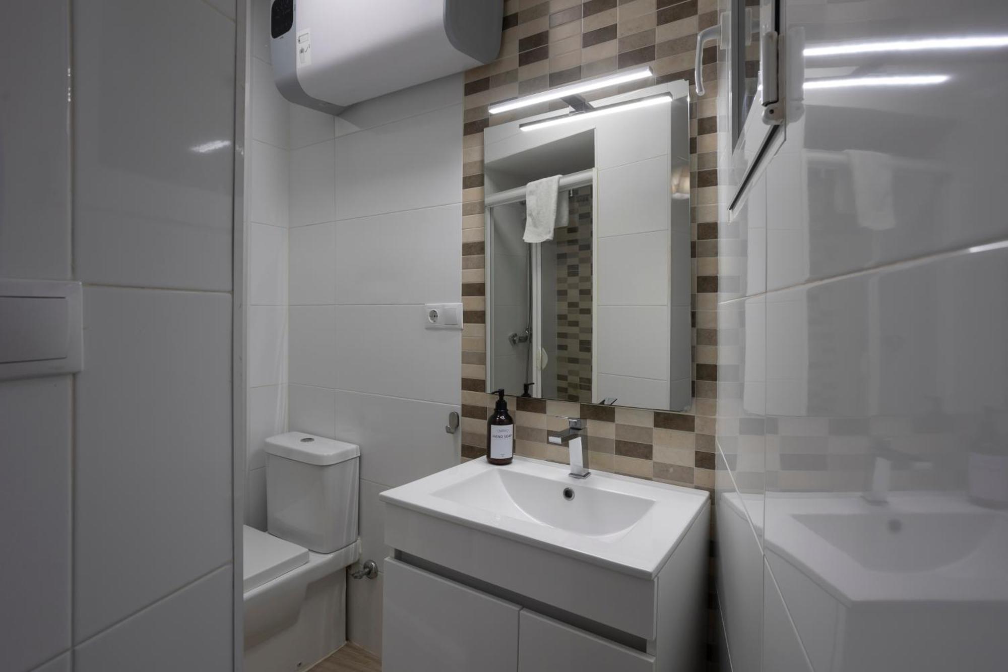 Triana Urban Apartment Sevilla Bagian luar foto